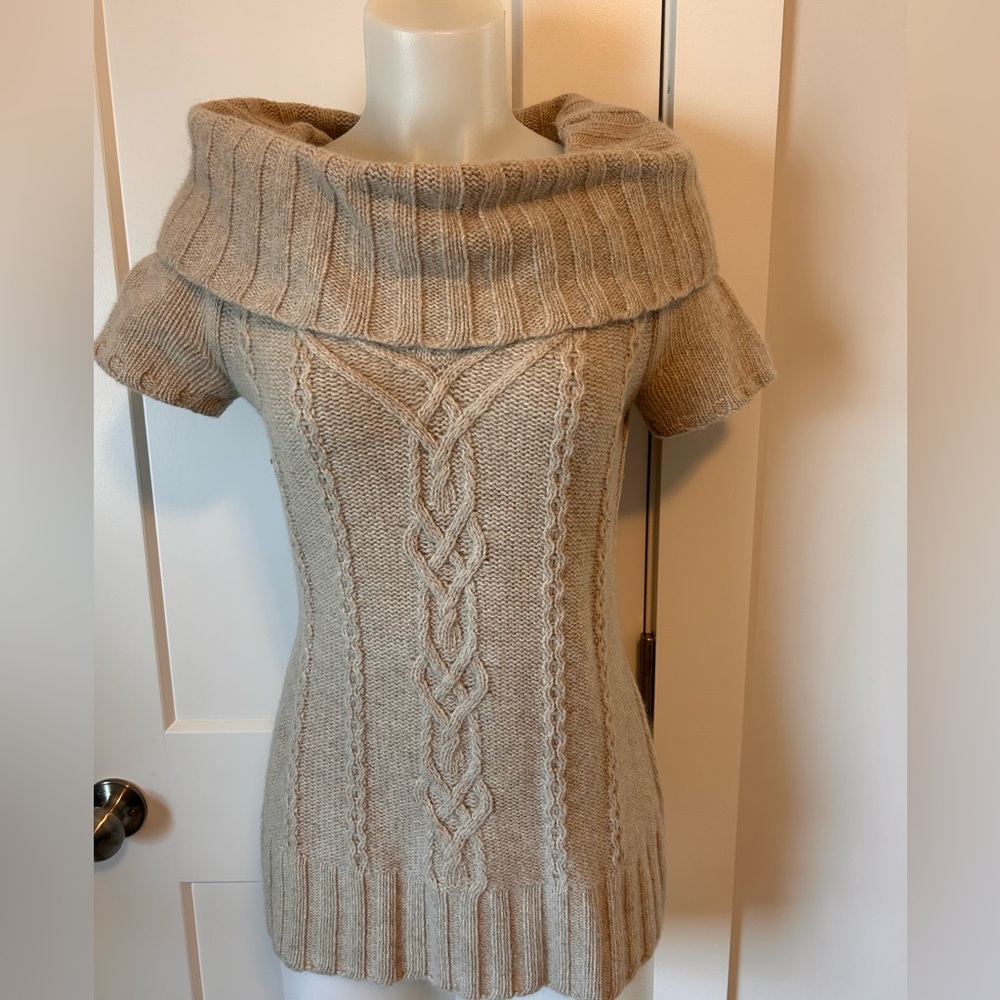 Kenar short sleeve women’s cowl neck taupe sweater sz small